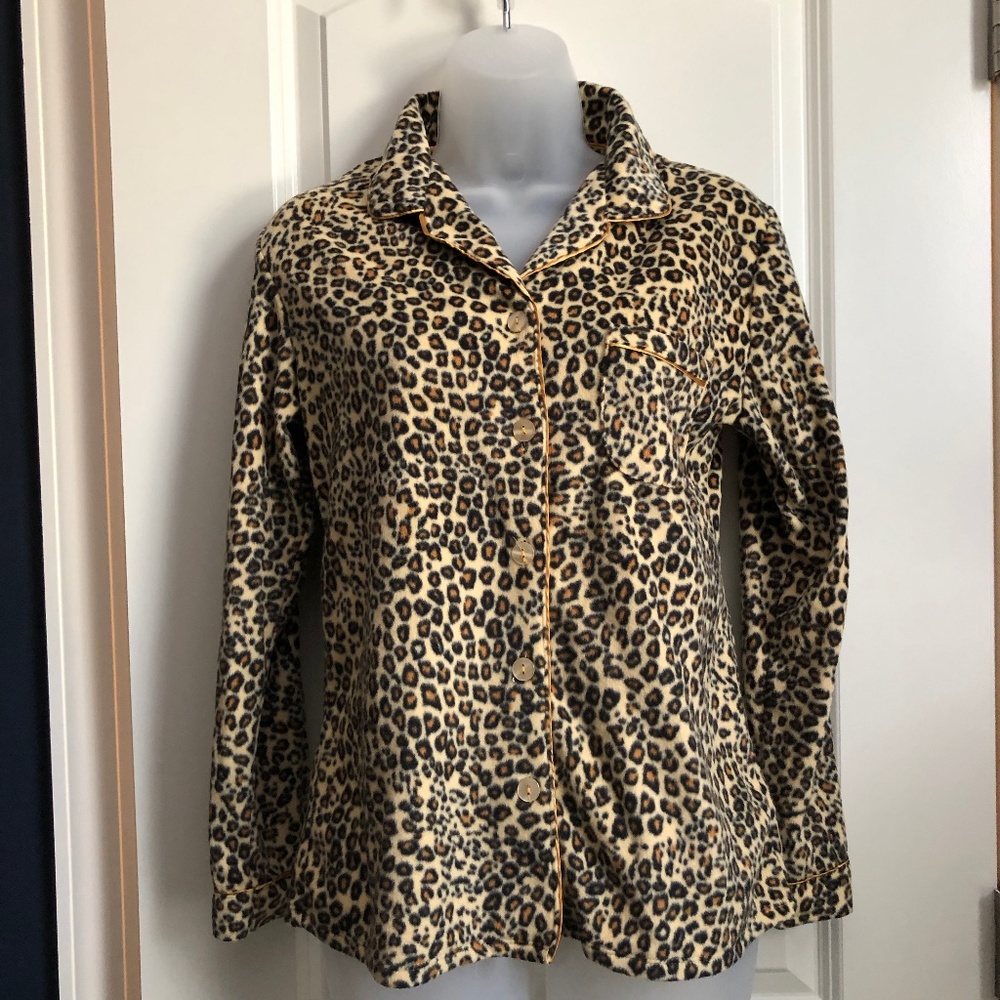 EUC! Aria Leopard Print 2 Piece Pajama/Lounge Set